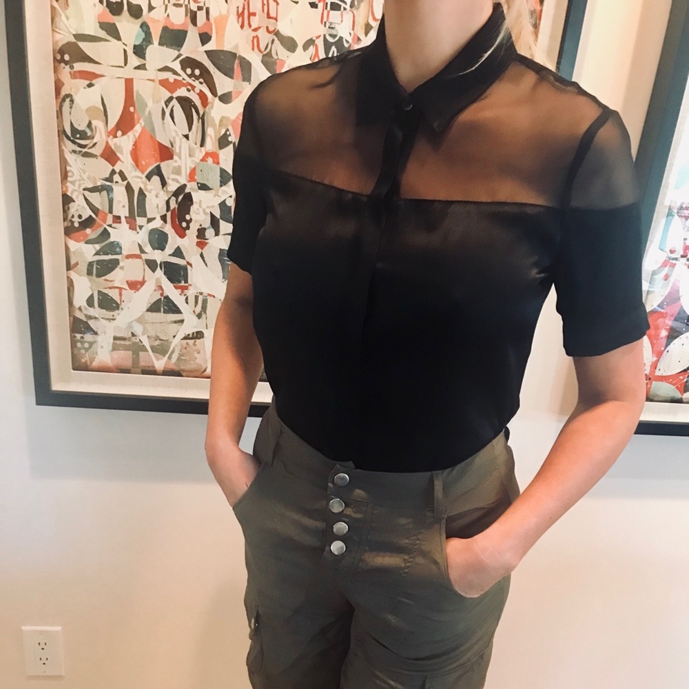 NWOT- Luxurious fabric, upper sheer top❤️